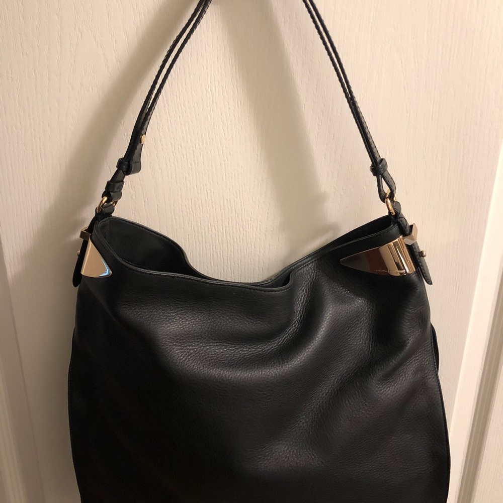Salvatore Ferragamo Black Leather Shoulder Bag - Picture 2 of 8